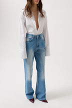 Jeans rectos con detalle de costura