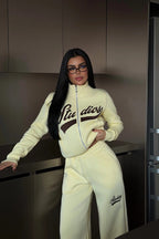 VALENTINA - SET CHANDAL RETRO AMARILLO