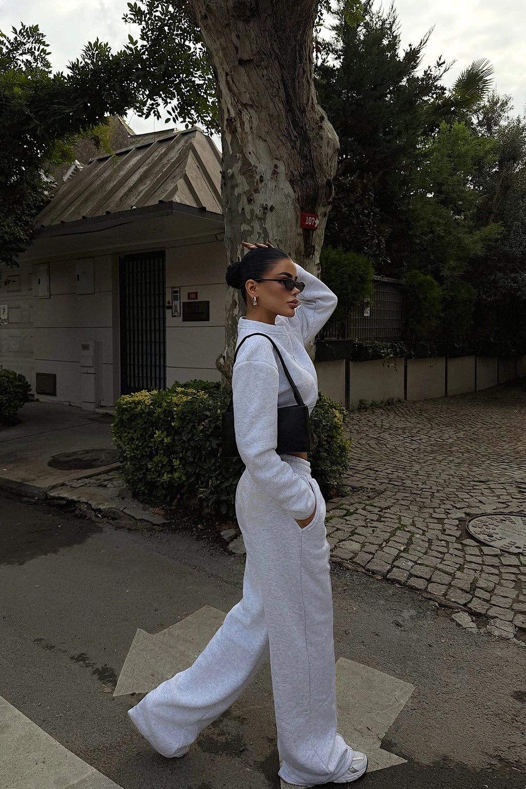 AMELIA - SET CHANDAL GRIS