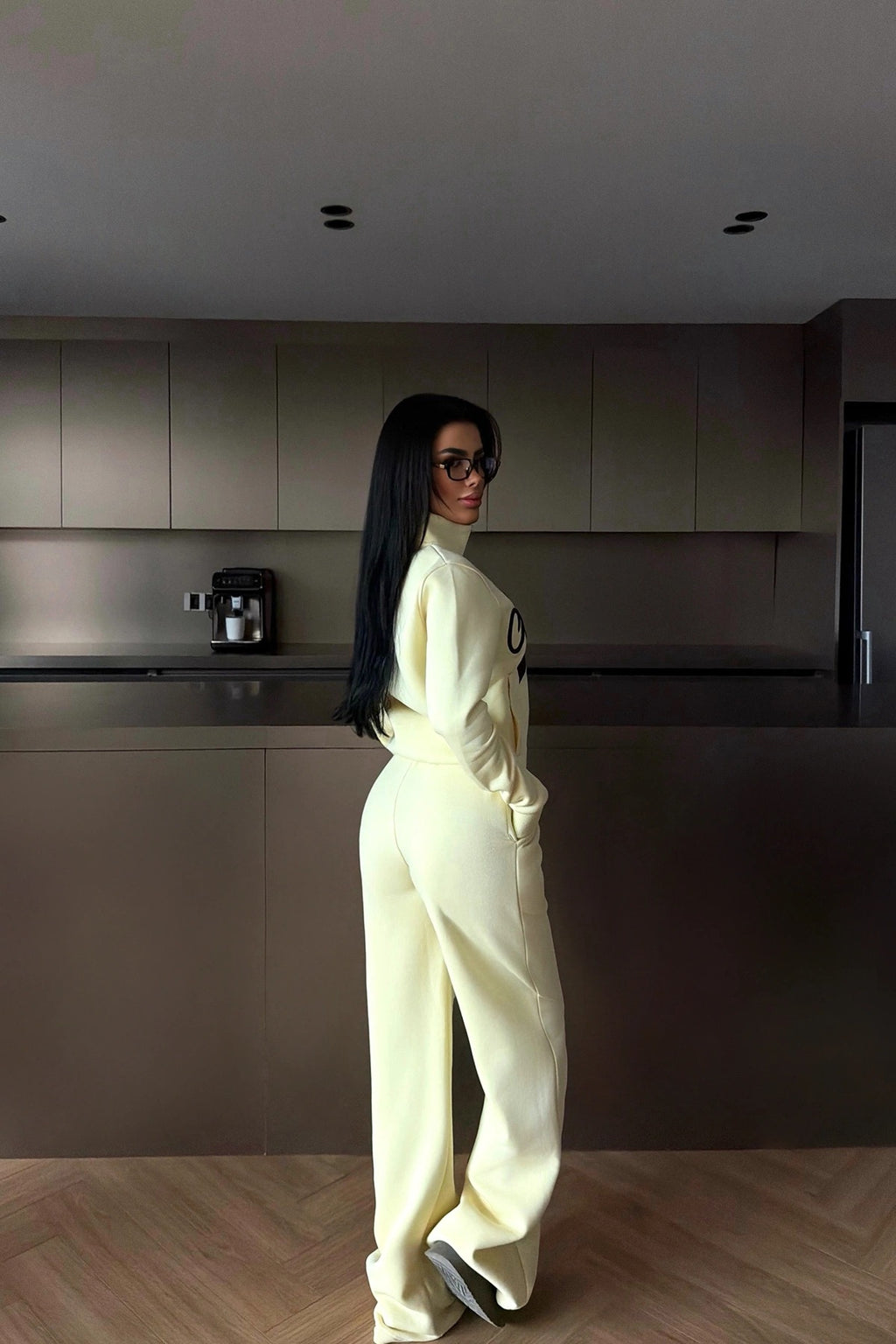 VALENTINA - SET CHANDAL RETRO AMARILLO