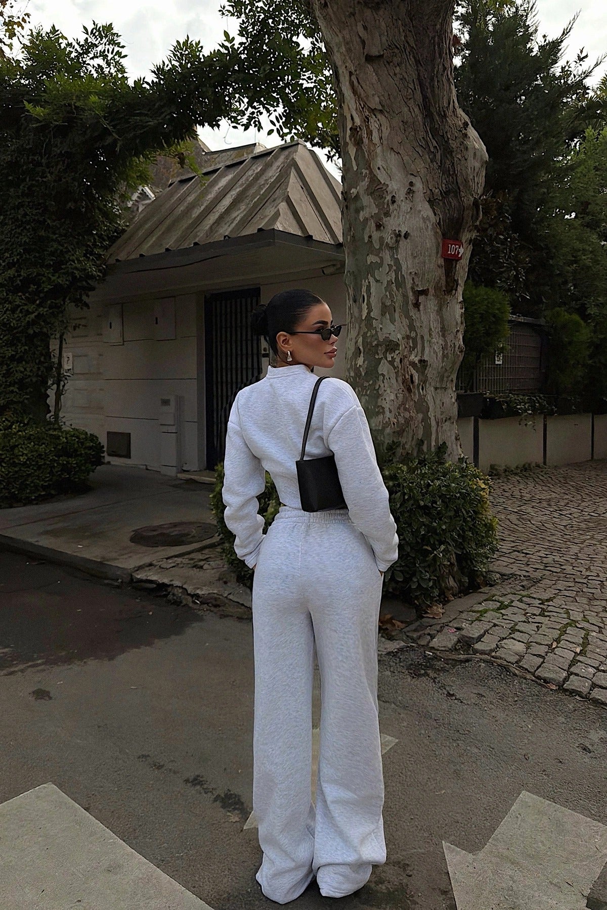 AMELIA - SET CHANDAL GRIS