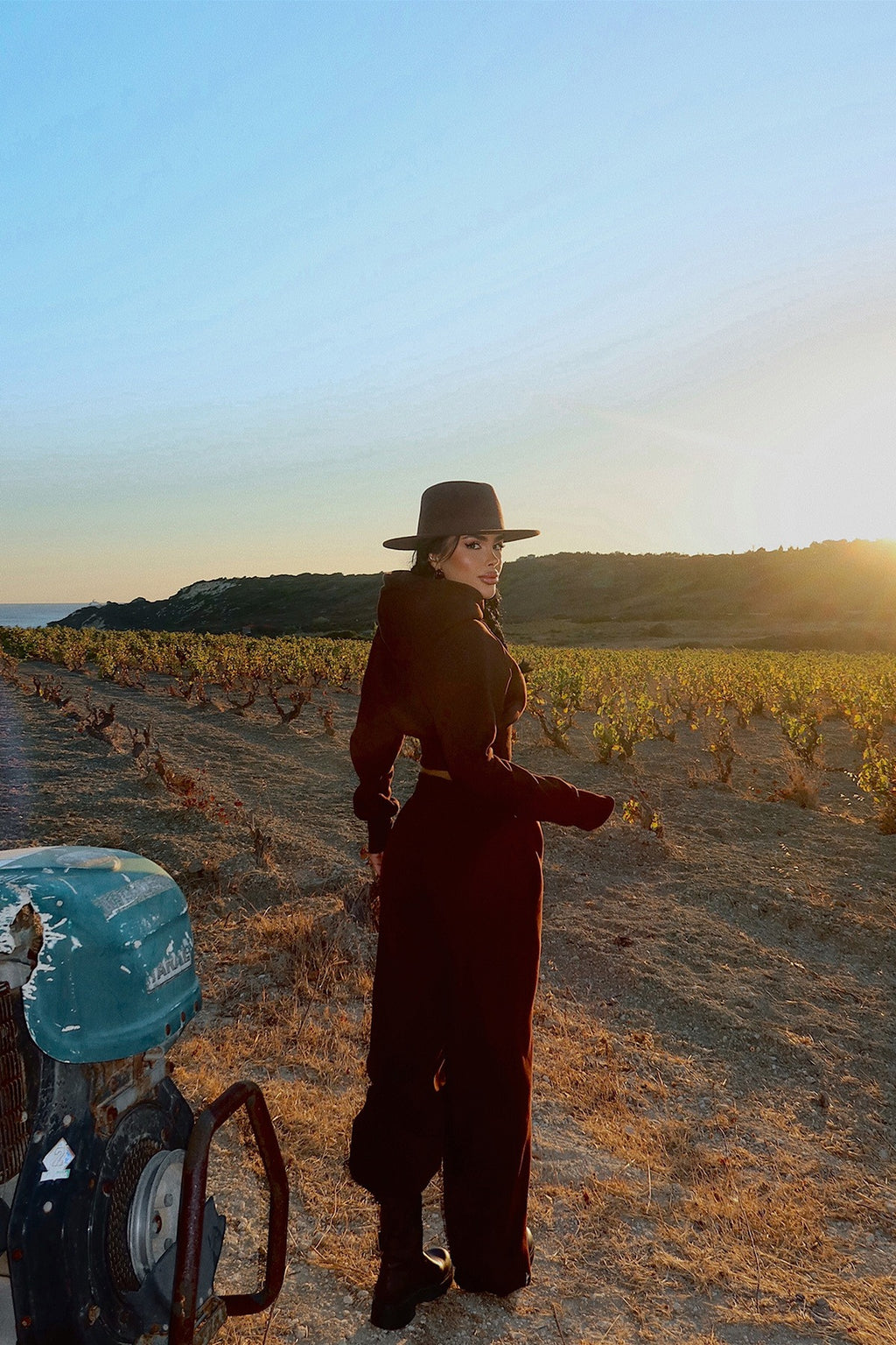 ELISE - SET CHANDAL MARRÓN