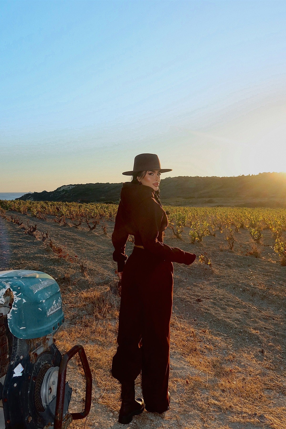 ELISE - SET CHANDAL MARRÓN