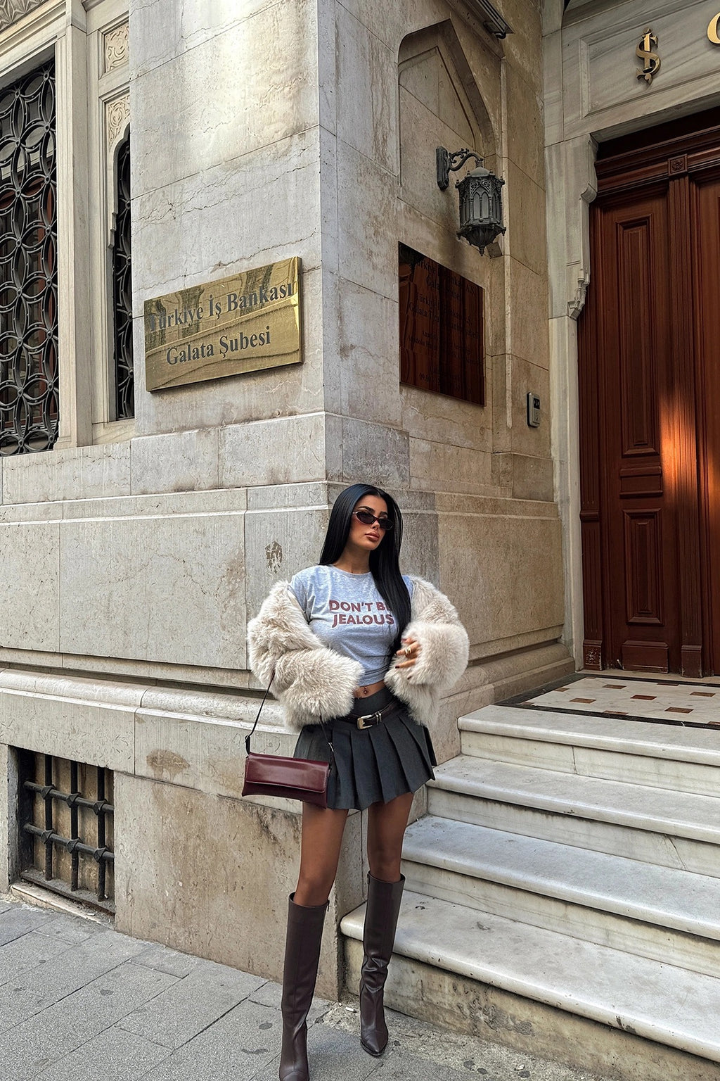 BELLA - ABRIGO DE PELO BEIGE