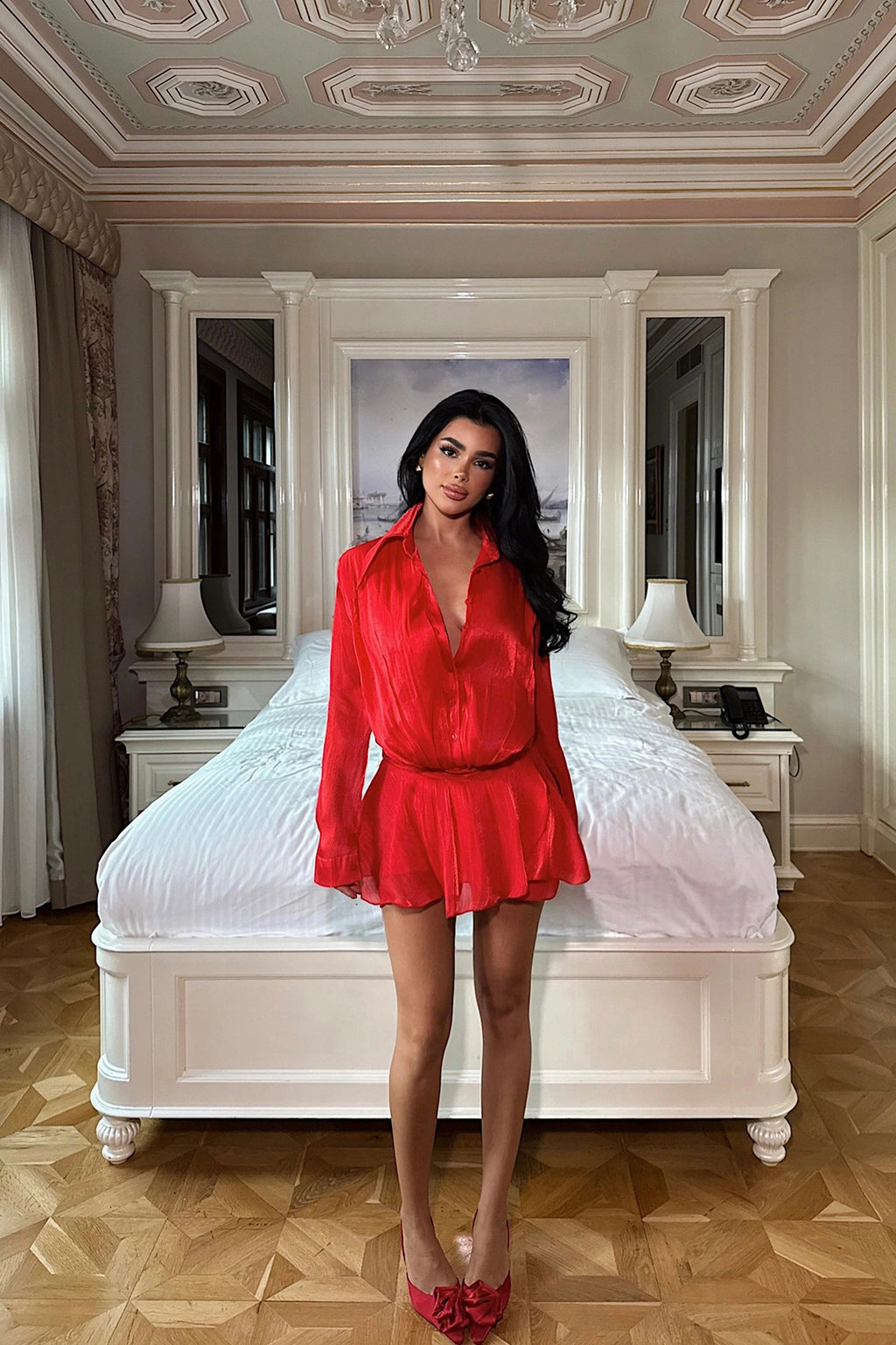 VALENTINA - VESTIDO MINI SATINADO ROJO