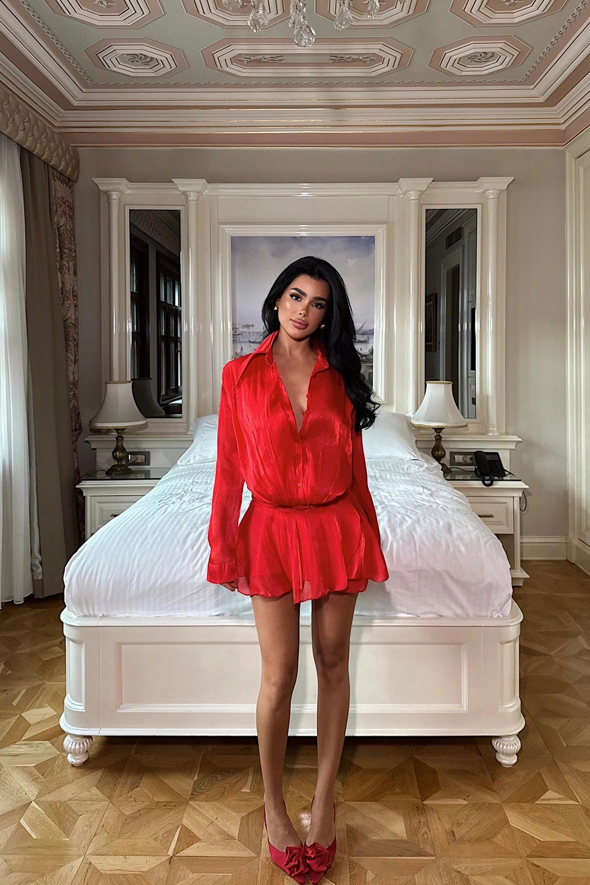 VALENTINA - VESTIDO MINI SATINADO ROJO