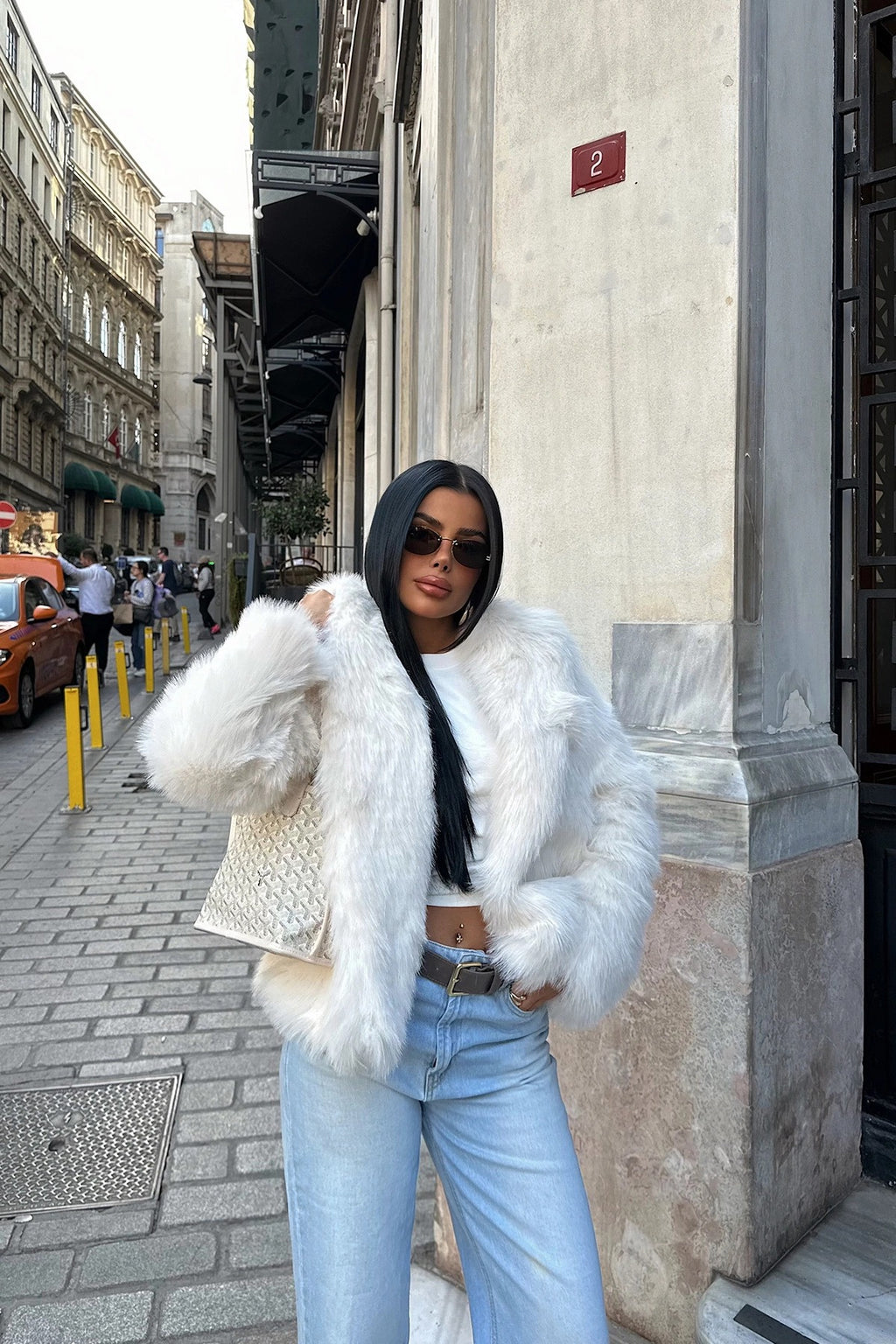 BELLA - ABRIGO DE PELO BLANCO