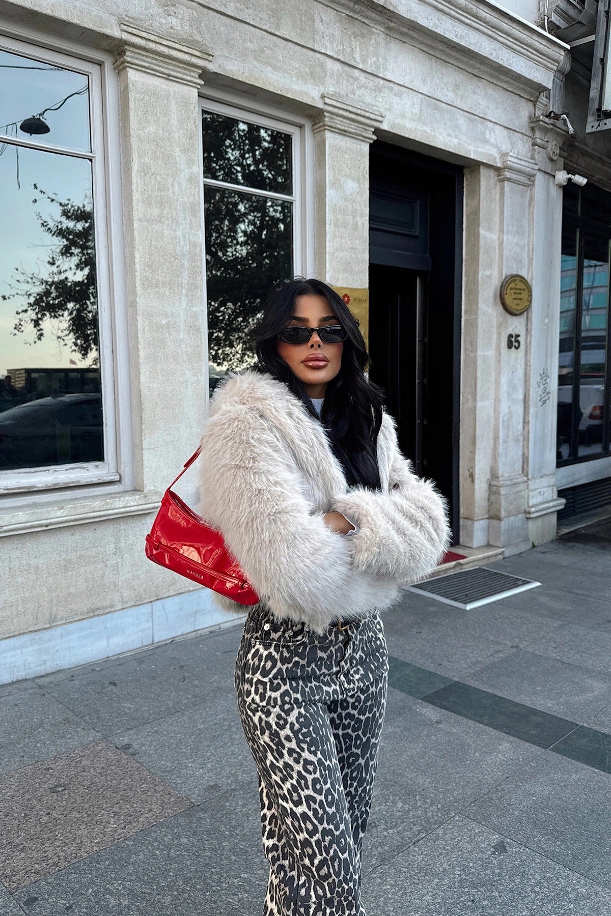 HELENA - ABRIGO DE PELO CON CAPUCHA BEIGE