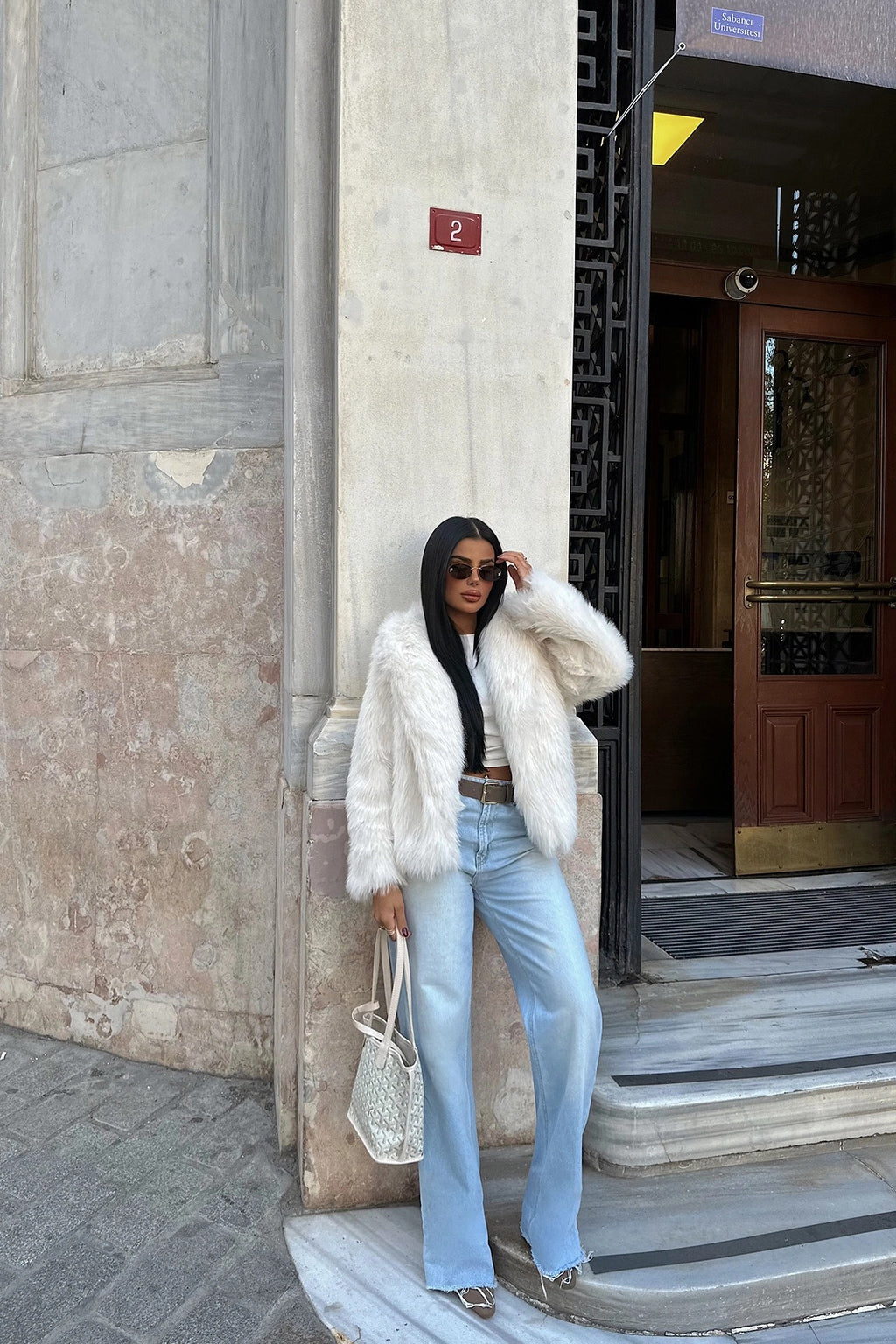 BELLA - ABRIGO DE PELO BLANCO