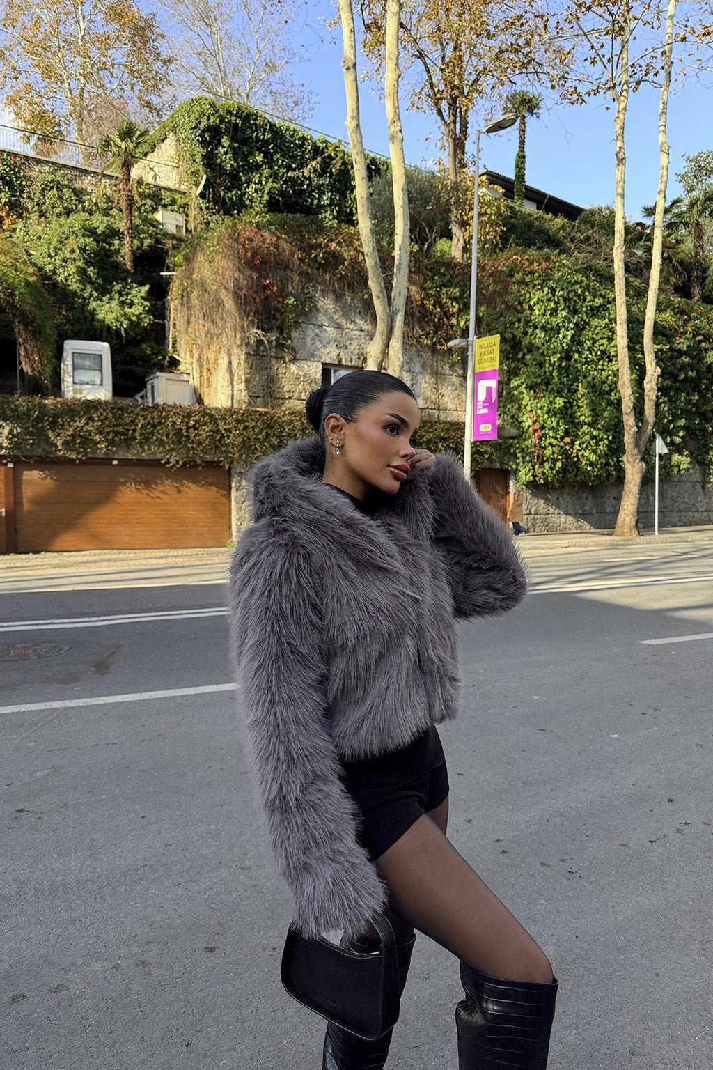 HELENA - ABRIGO DE PELO CON CAPUCHA GRIS