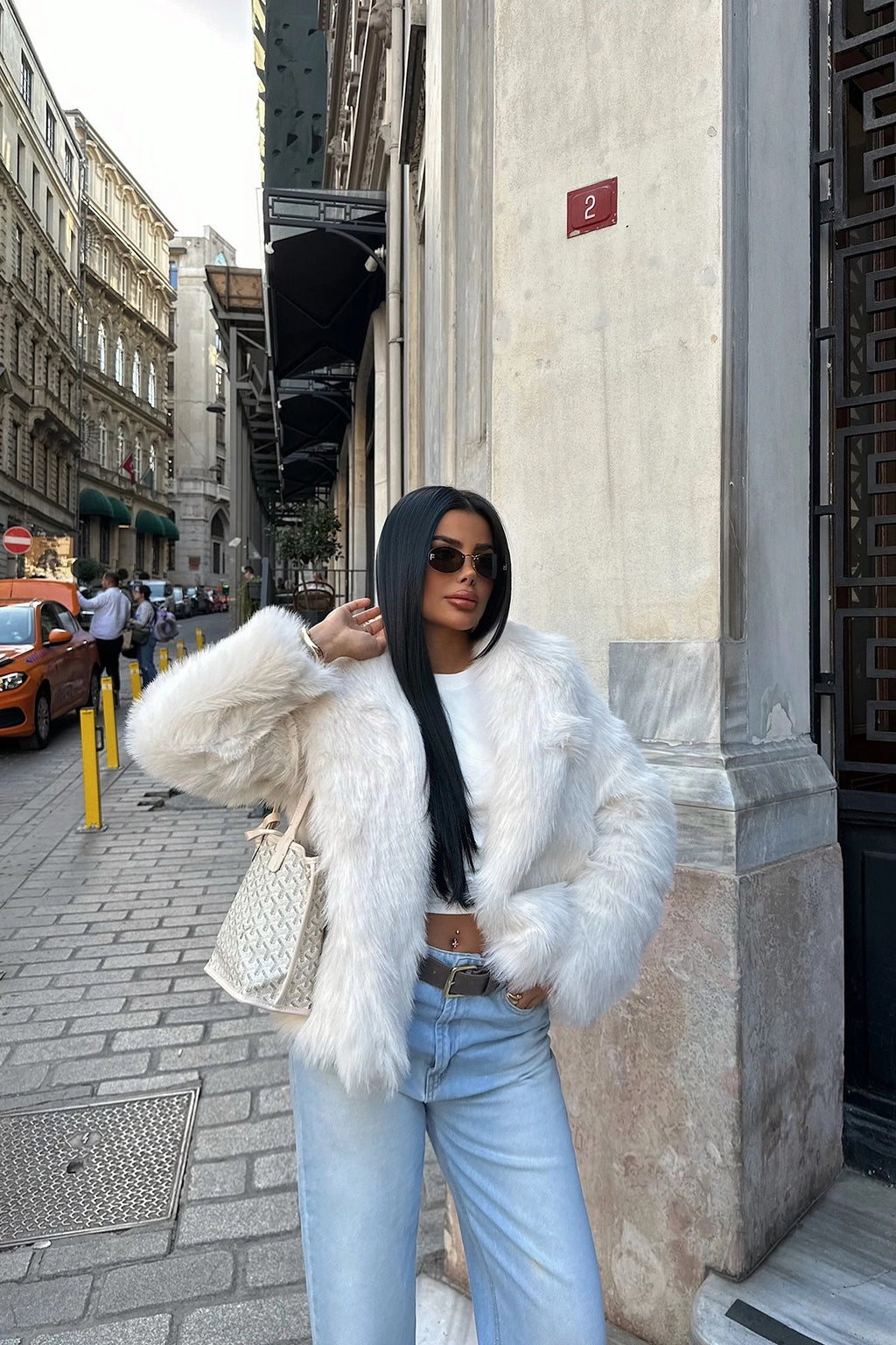 BELLA - ABRIGO DE PELO BLANCO