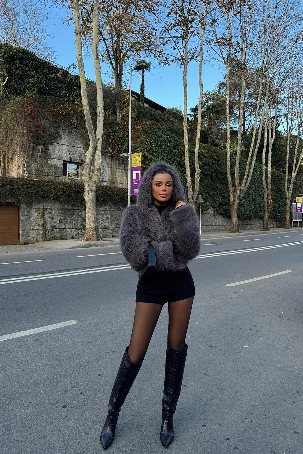 HELENA - ABRIGO DE PELO CON CAPUCHA GRIS