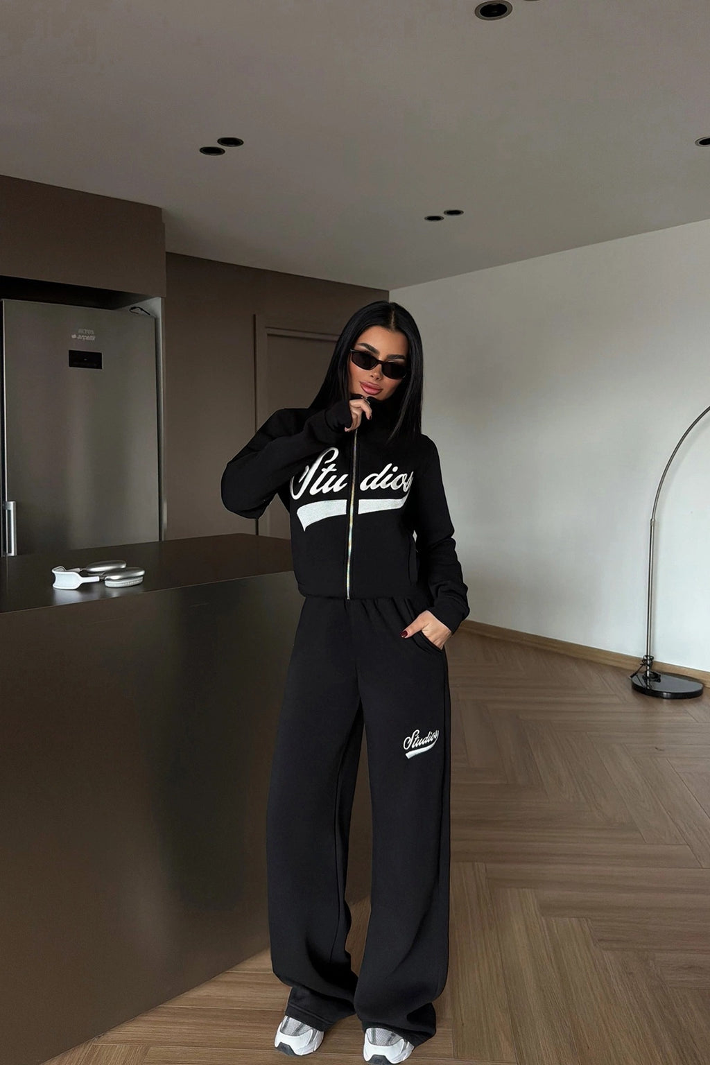 VALENTINA - SET CHANDAL RETRO NEGRO