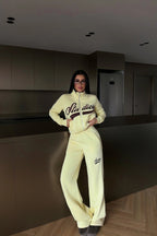 VALENTINA - SET CHANDAL RETRO AMARILLO