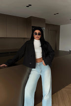 SARAH - CHAQUETA GABARDINA CORTA NEGRA