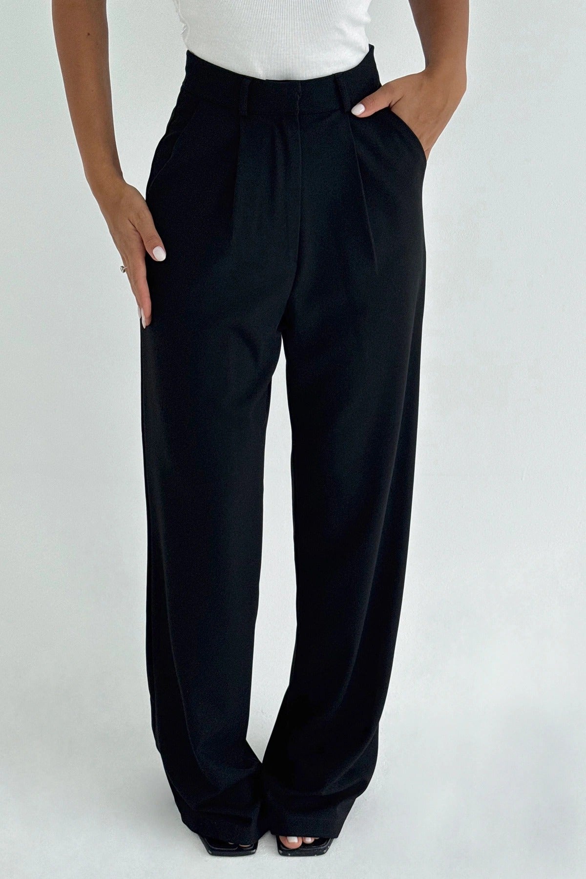 NOEMI - PANTALONES DE PINZA NEGROS